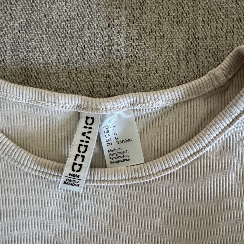 H&M Beige Ribbed Tee - Picture 3 of 3